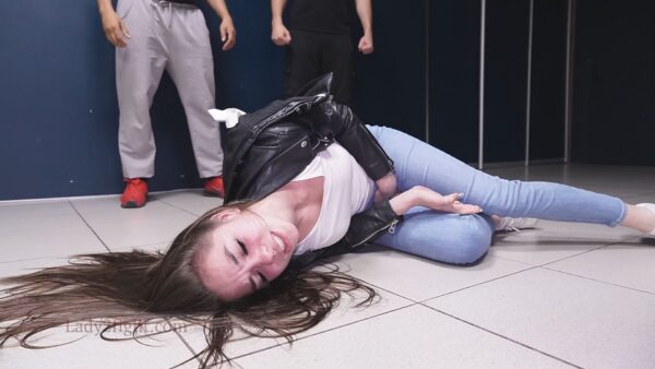 The Fall of Agent Irene - Image 12