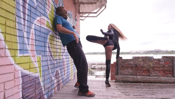 Black Canary Lora: The Raid - Image 11