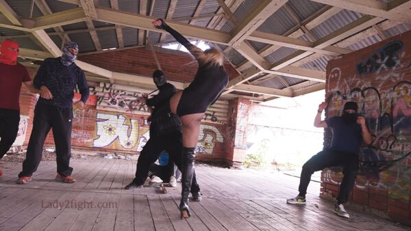 Black Canary Lora: The Raid - Image 14